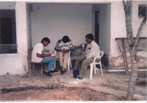 Taller de capacitación en Lengua Pilagá Ce.Ca.Zo. (Pozo del Tigre 1997 - 1998). Ignacio Silva.
